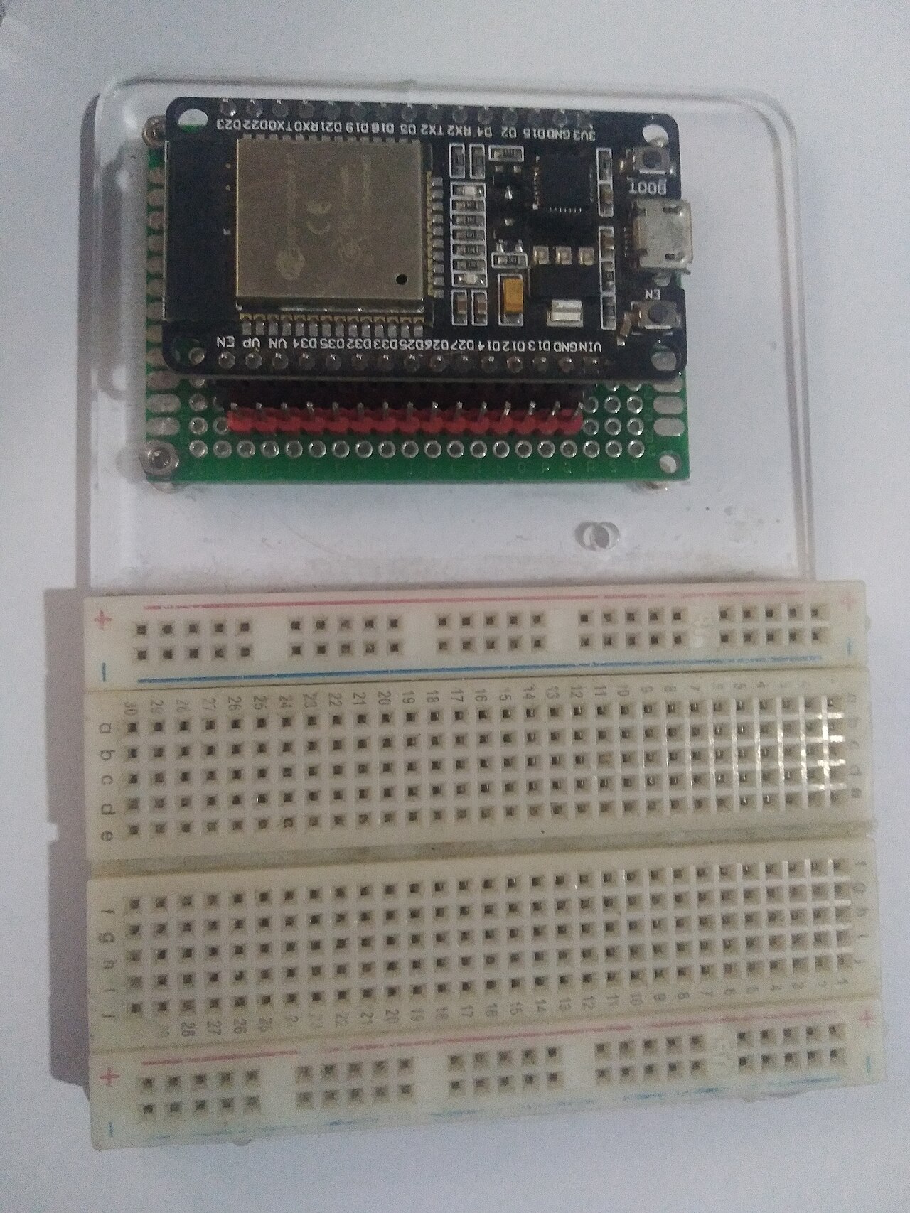 Papan pengembangan ESP32